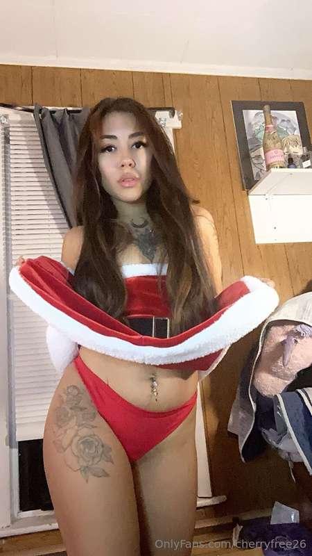 Hoho hoho are you naughty or nice 👀