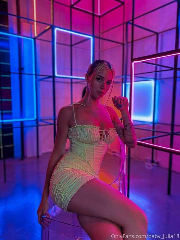 how do you like my dress?