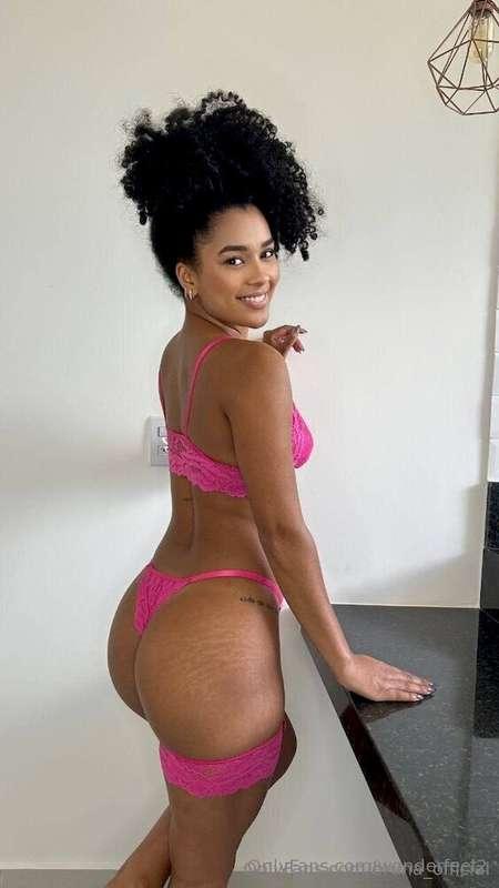 🔥Free Subscription🔥🍫 I @bruna_official am a chocolate dream ..
