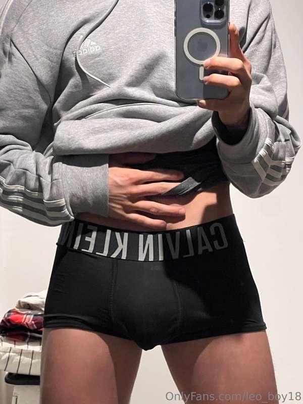 leo_boy18 image #2