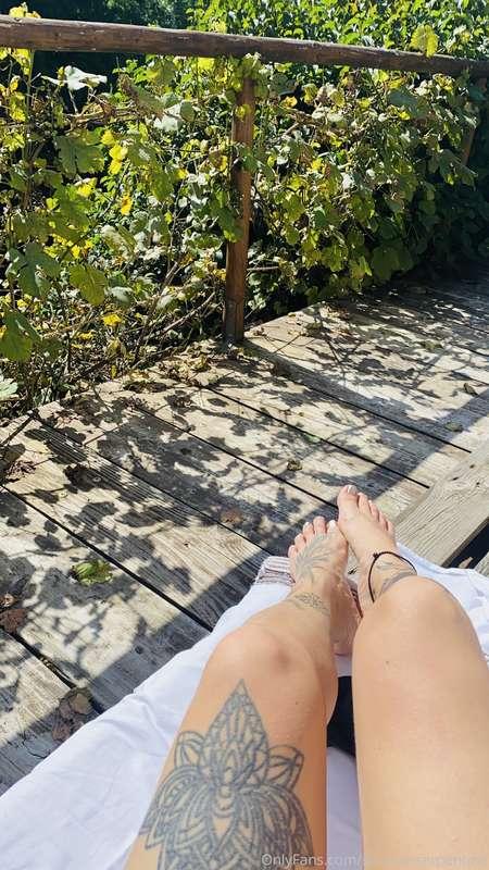 A little sunbath today☀️