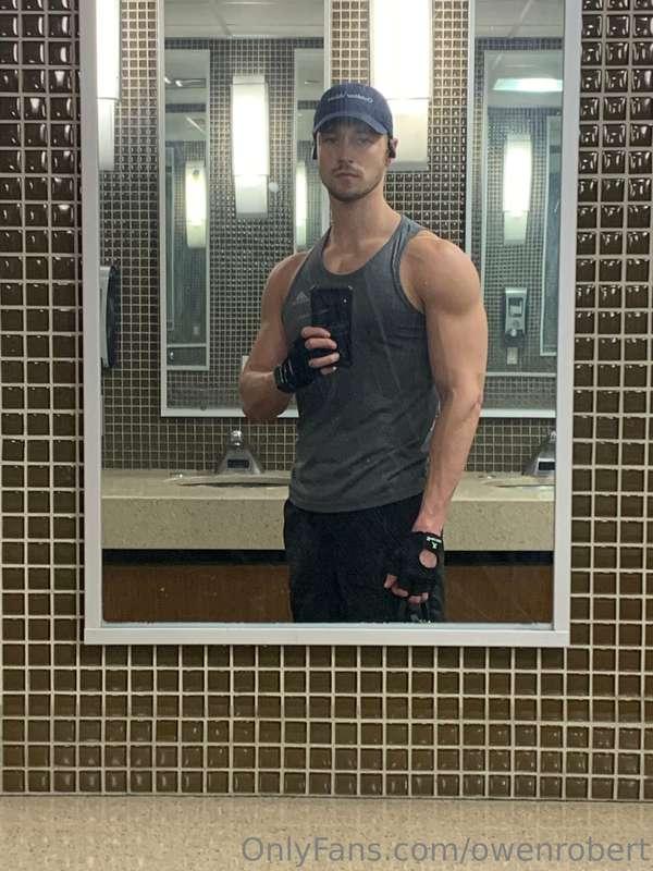 Gym today, getting bigger for you  (so many messages, thank ..