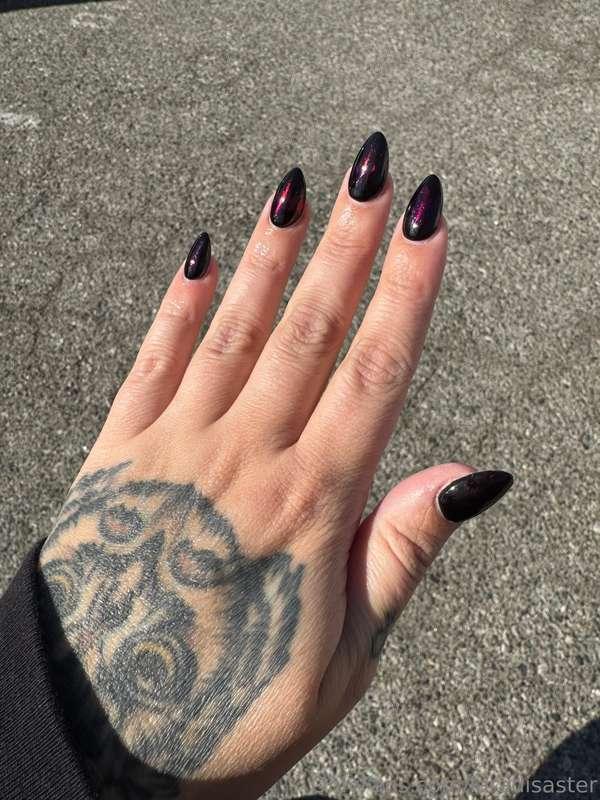 My beautiful nails from today, I wonder how they would look ..