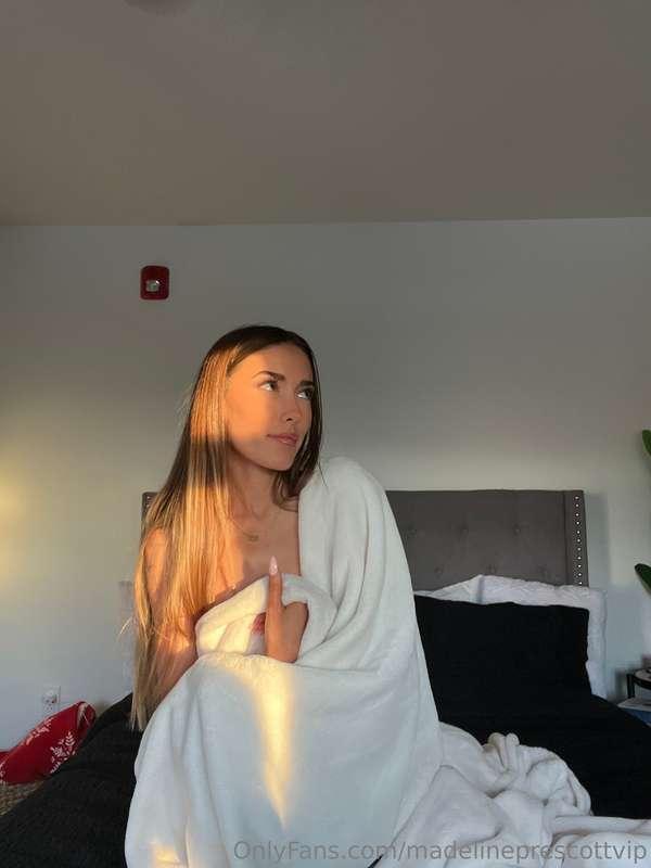 cum join me in bed? 😇