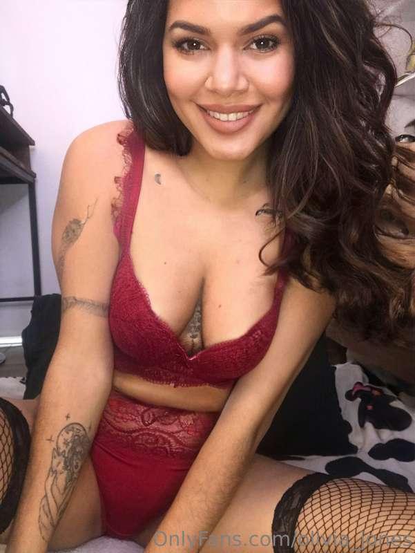 Baby come and squeeze my tits 🥵💦