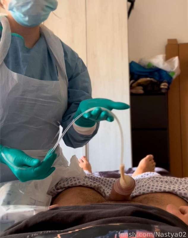 It's time for Dr. Nastya to drain all the juice you can give her...in THIS BAG 😈🍼

#gloveslover #gloves #medical #latex #latexgloves #latexmodel #glovers #medicalplay #手袋好き #examgloves #medicalroleplay #手袋フェチ #ゴム手袋 #手袋フェチ #latexdress #latexmodel #latexclothing #malechastity