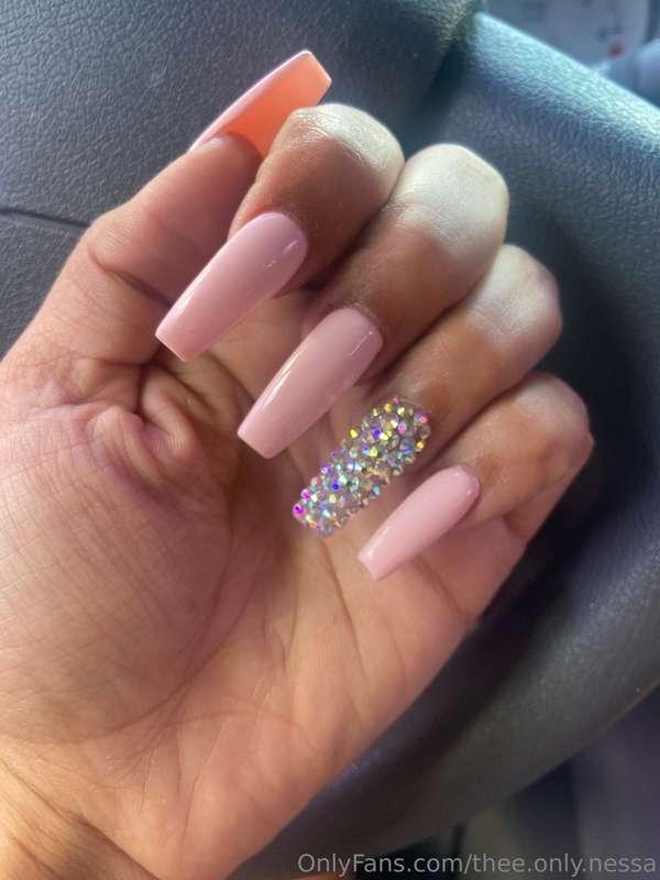 Nails 💅 and toes 🦶 😍😍😍