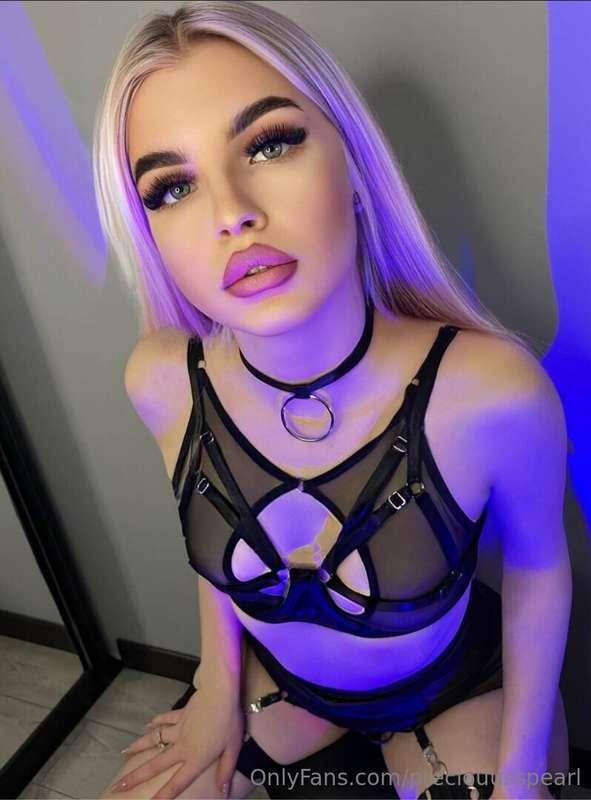 Cutie @auroraprincess777 with sweetie natural boobs💖
Text he..