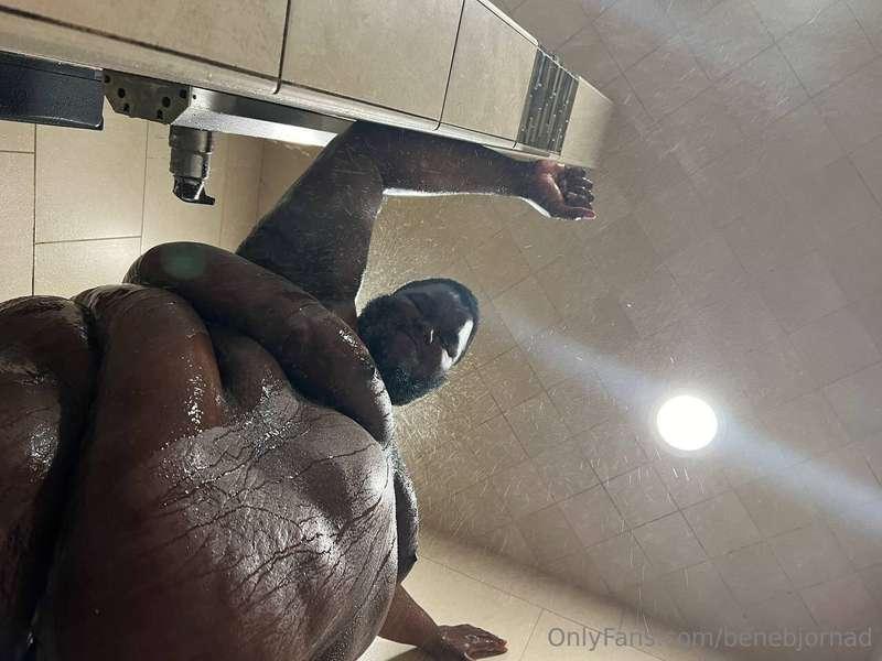 Water just makes me happy 🤣 it never fails~