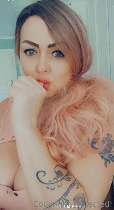 Summer here , feel pretty in pink to enjoy my new life . Got..