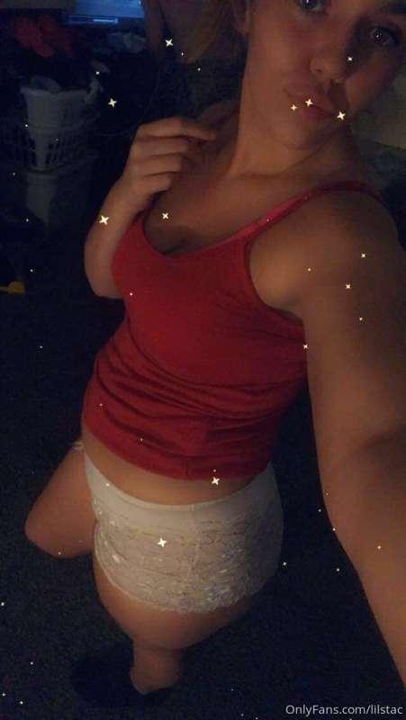GO FOLLOW THIS HOTTIE

@raybay111