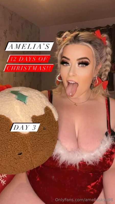 🎄 Amelia’s 12 Days of Christmas🎄 is here!! 
Day 3 - Harley Q..