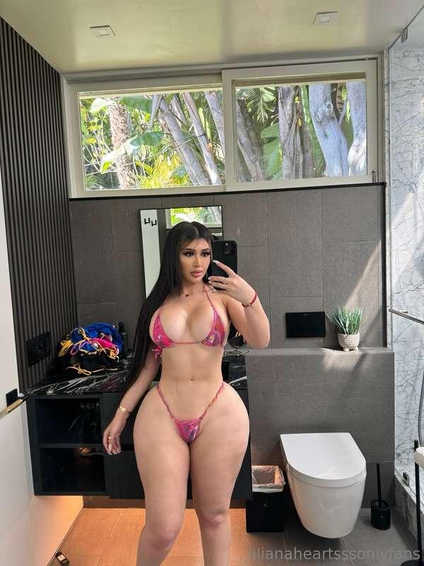 Ready for some fun in the sun 👙