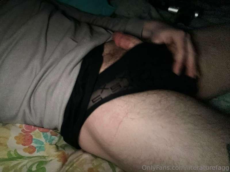 Needing a cuddle buddy rn 🥺