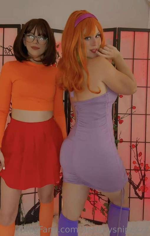 Jinkies you get to see what’s underneath these clothes for s..