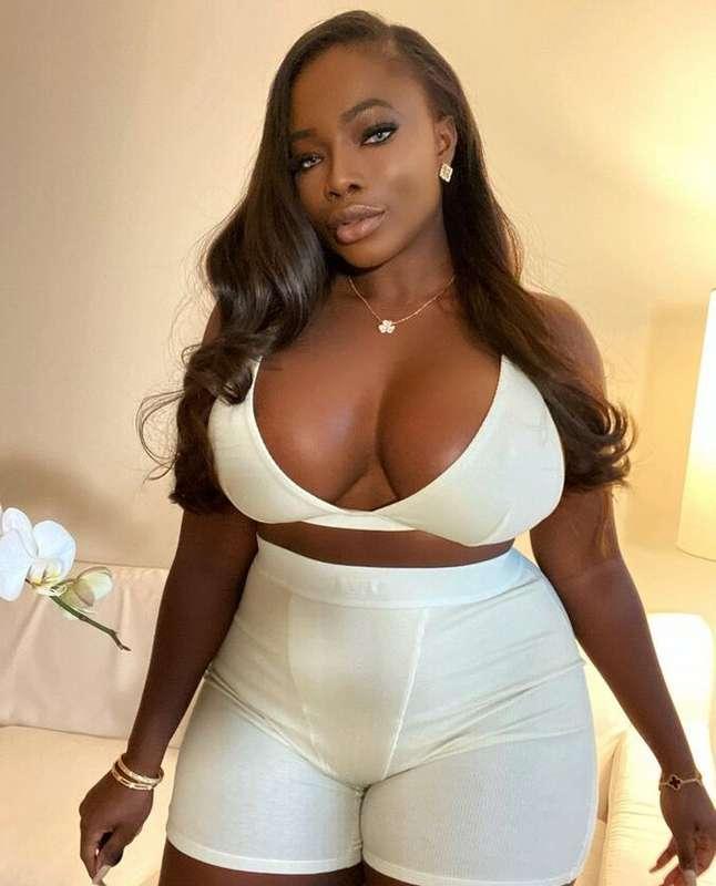Ebony babe Isabelle Miller is one of the sexiest women I've ..
