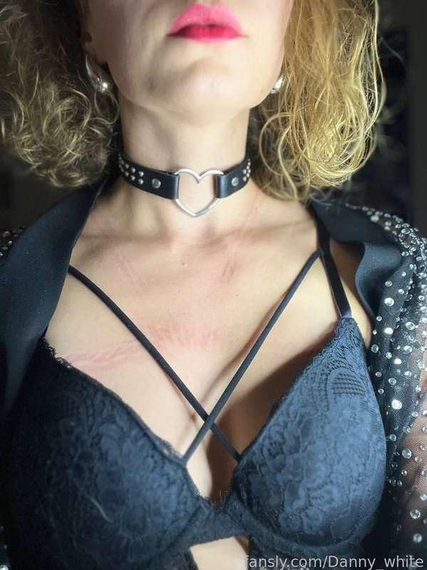 Can you guess what happened? 😏

#fyp #dannywhite #hotwife #goddess #lipstick #lips #mouth #lingerie #slutwife #sexwife 