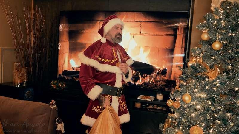 🎅🏼 BAD SANTA 🎅🏼 
 Stills Gallery 📸 | Full video is coming on..