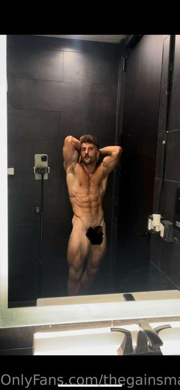 New posing video going out tonight