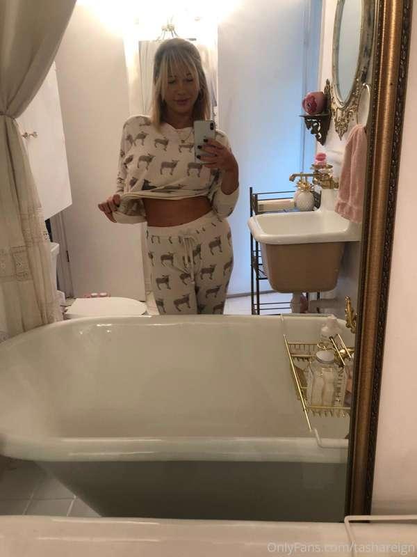 Cum play with me today🦌❤❤❤