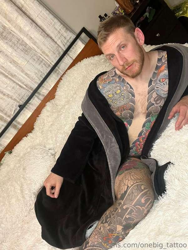 Just being a tease in my robe🤣