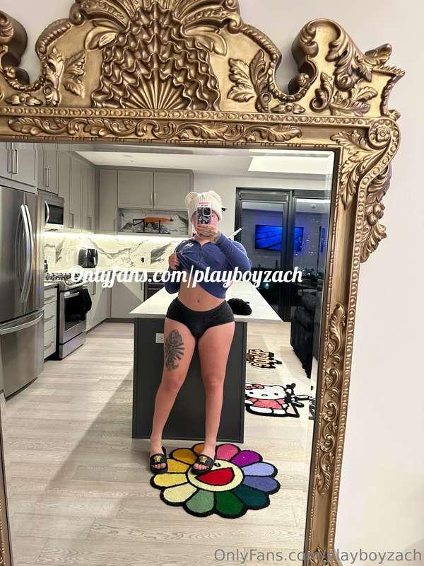 Can i walk around your house in my chill outfit?🥰