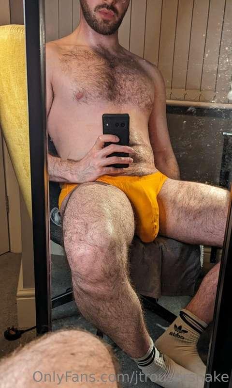 Daddys packing a LARGE one 😏😏😏