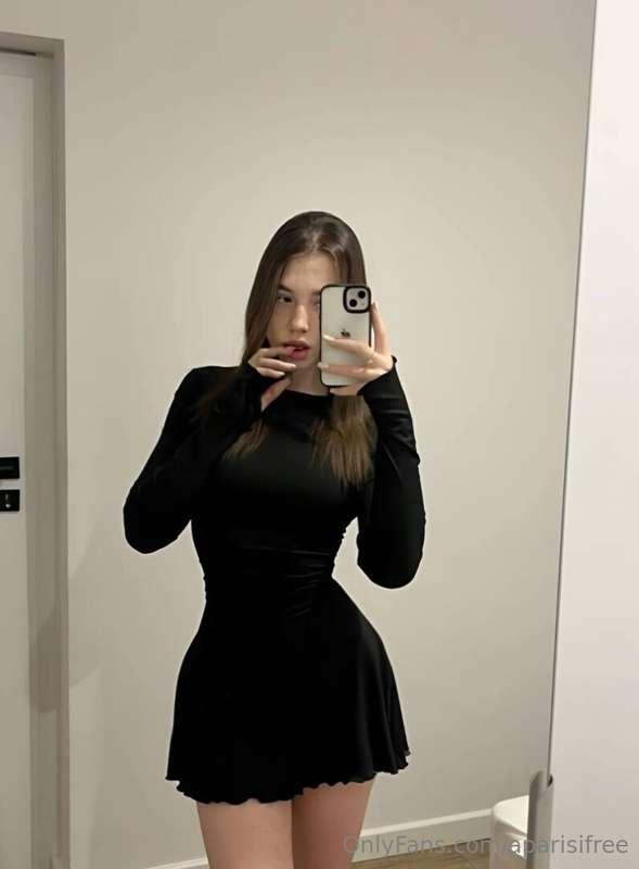 🍭 Cutie @sweetcrumb just turned 18 🎀 She already knows how t..