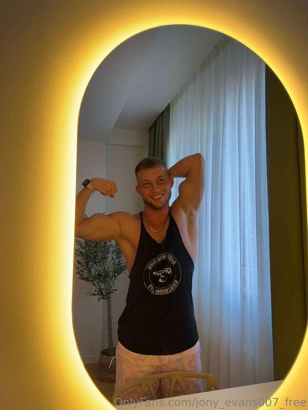 jony_evans007_free main image