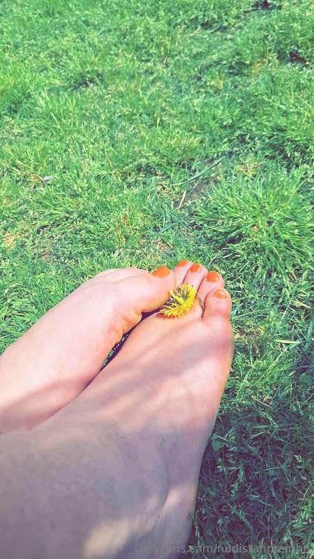 Any feet lover's here yet? 💎