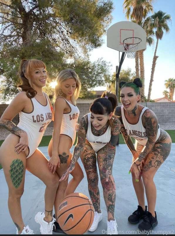 Want to have a cum challenge with us four?💦💦