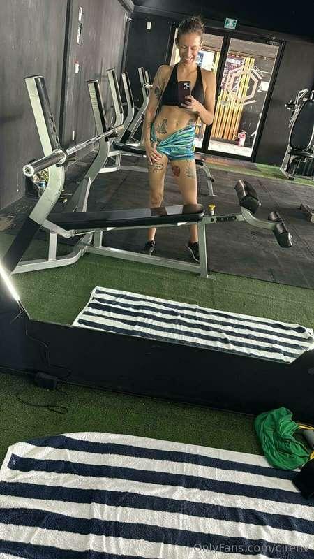 Morning Working Out 🏋️‍♀️. 
Check ✅. Love a productive start..