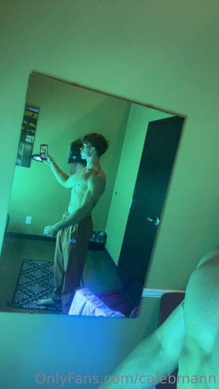 😋