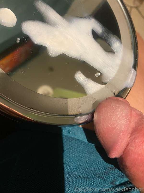Buenos días podrías mimpusr mi leche con tu lengua 🍆💦🤤 👅 