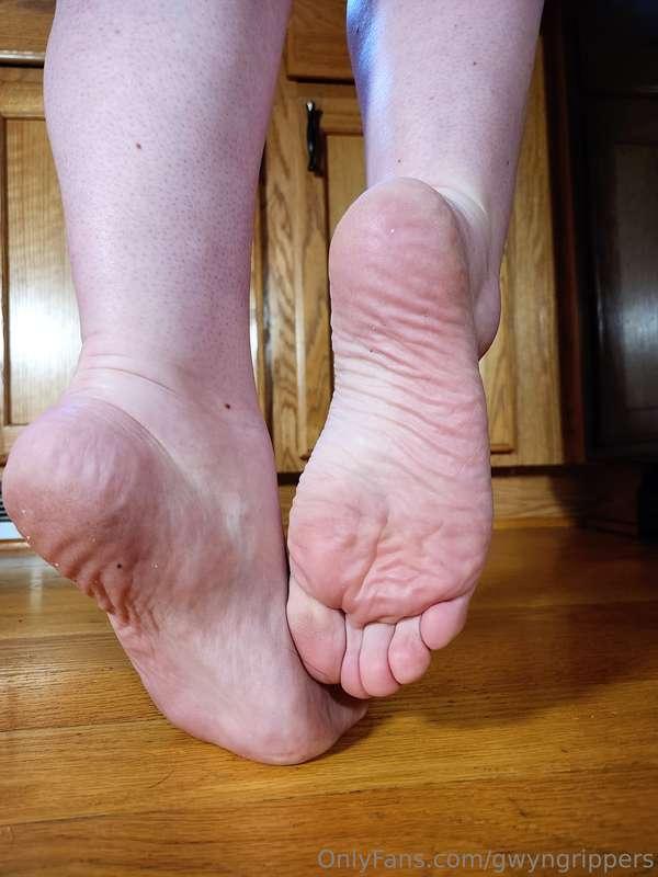 Do you like watching me on my tippy toes?
