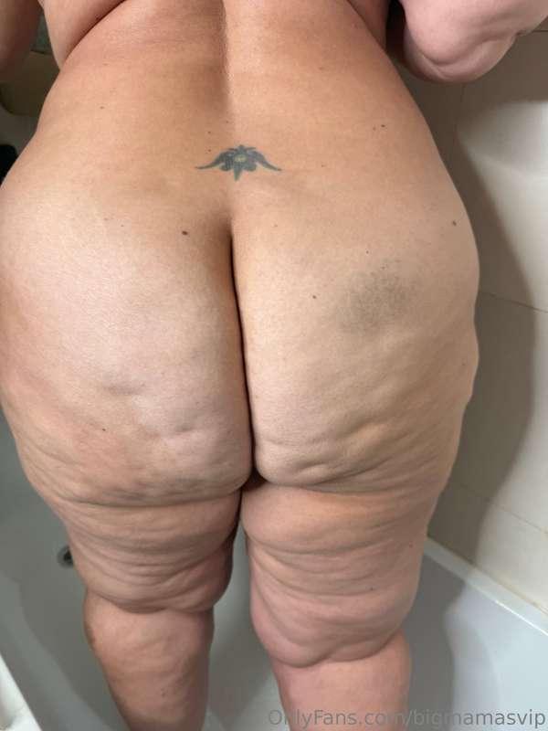 Spank me hardddd