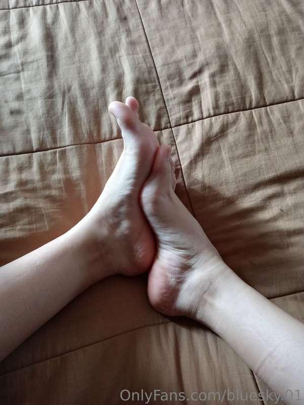 Do you want to try and know what the flavor is? 🔥🦶✨💦👅🫦