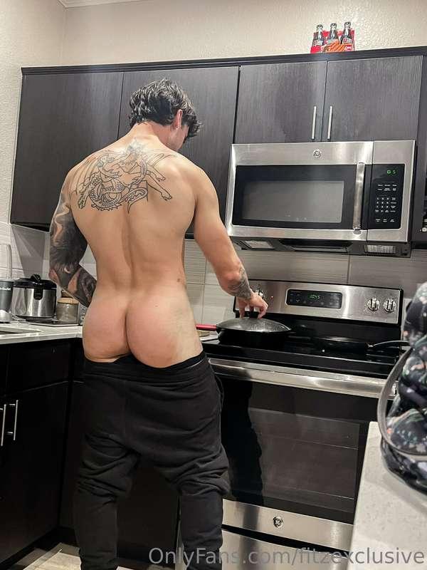 Would you let me cook you dinner?👨🏻‍🍳😉
