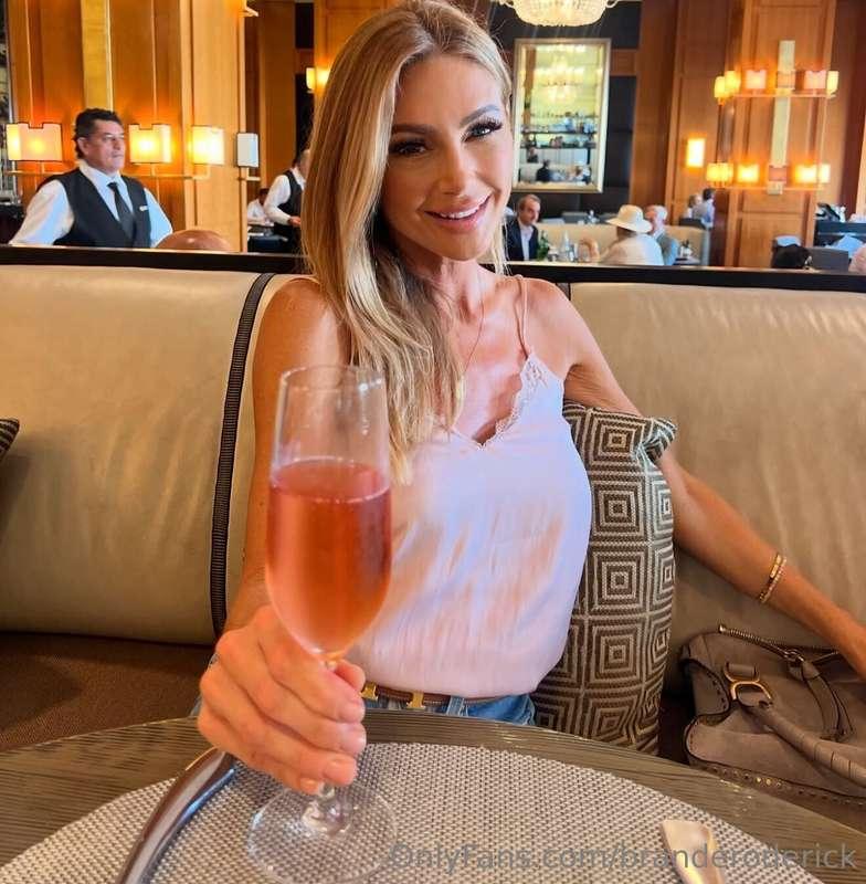 tip in for my wine 🍷❤️