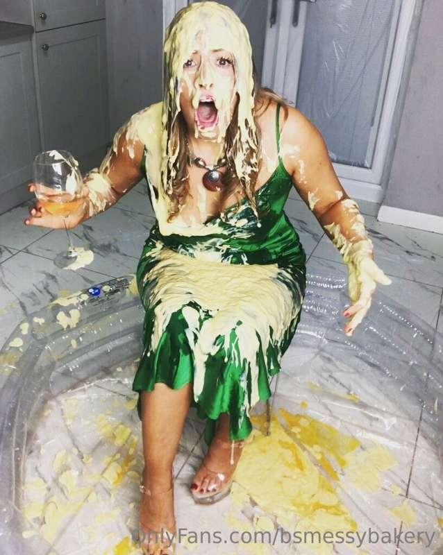 bsmessybakery image #0