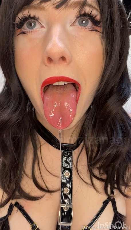 you bought some super sour sweets for your demon succub…not because you want to watch her drool &amp; salivate or anything…

playing with sweets in mouth &amp; letting sour gummies sit on my tongue til i drool uncontrollably 

free on giantess tier or $5