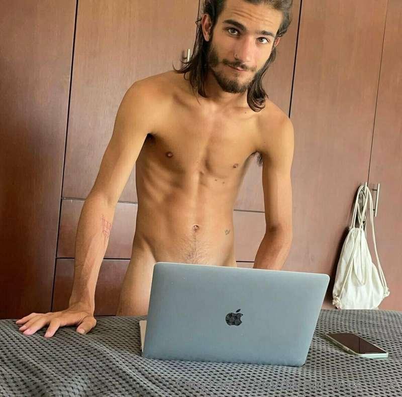 While working  //  After work 👅