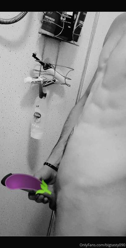 Another teaser from last night's shower for you!!🔥🔥. Still s..