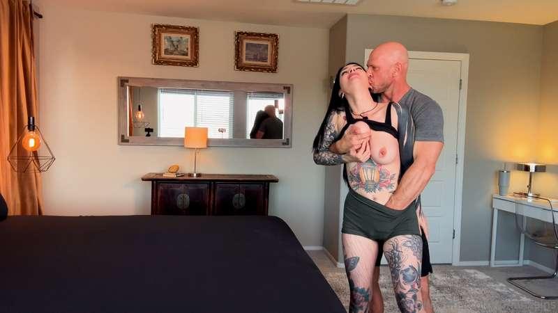 johnnysins image #0