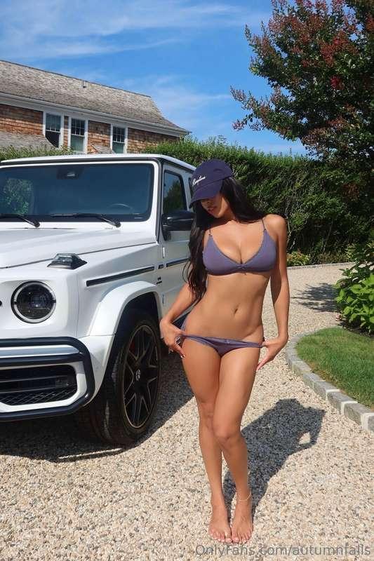 looking for someone to take the wheel🙈