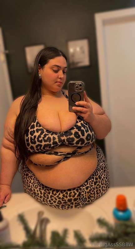 I love that I look even bigger in animal print 🥵