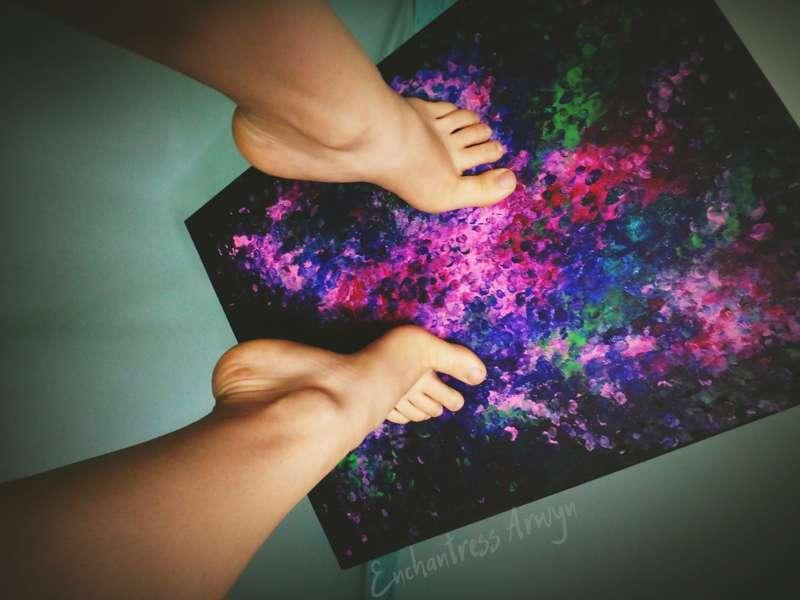 Step through a portal in to another dimension with me.✨