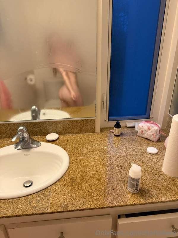 steamy shower 💦