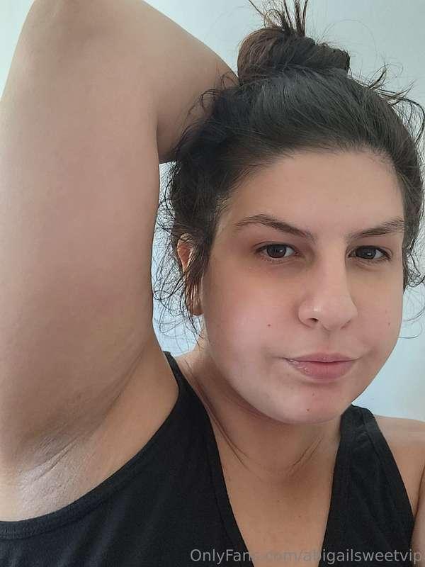 I want to ask you if you have any fetish. Armpit, belly, any..
