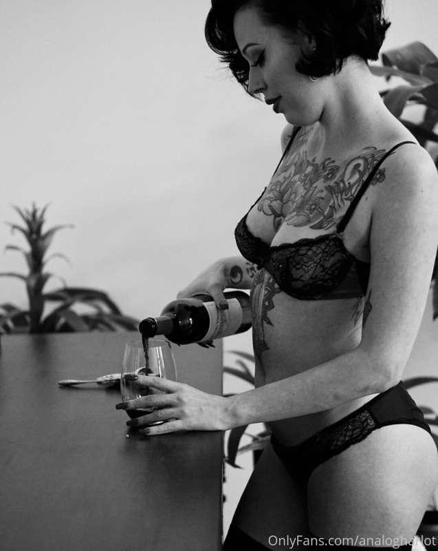 Pour me a glass of Bordeaux and let's see where the night ta..